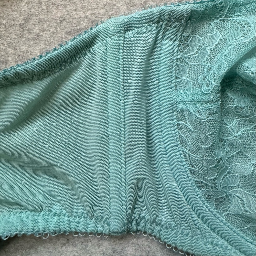 Wacoal Retro Chic Lace Underwire Bra and Panty Set - Teal - Picture 6 of 12